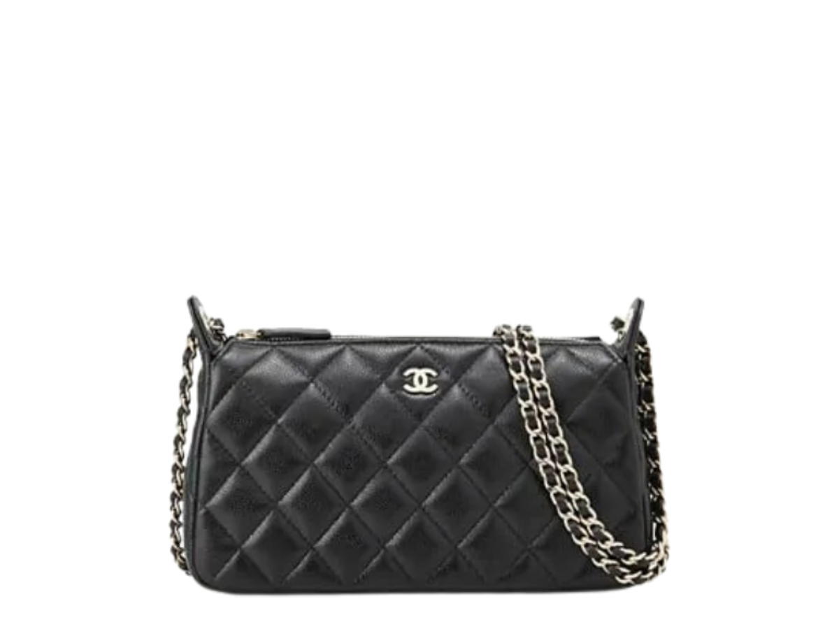 Chanel Chanel Matelasse Chain Clutch Black