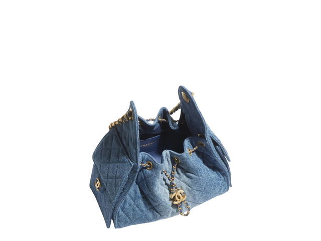 Chanel Chanel 25 Small Handbag Blue - view 3