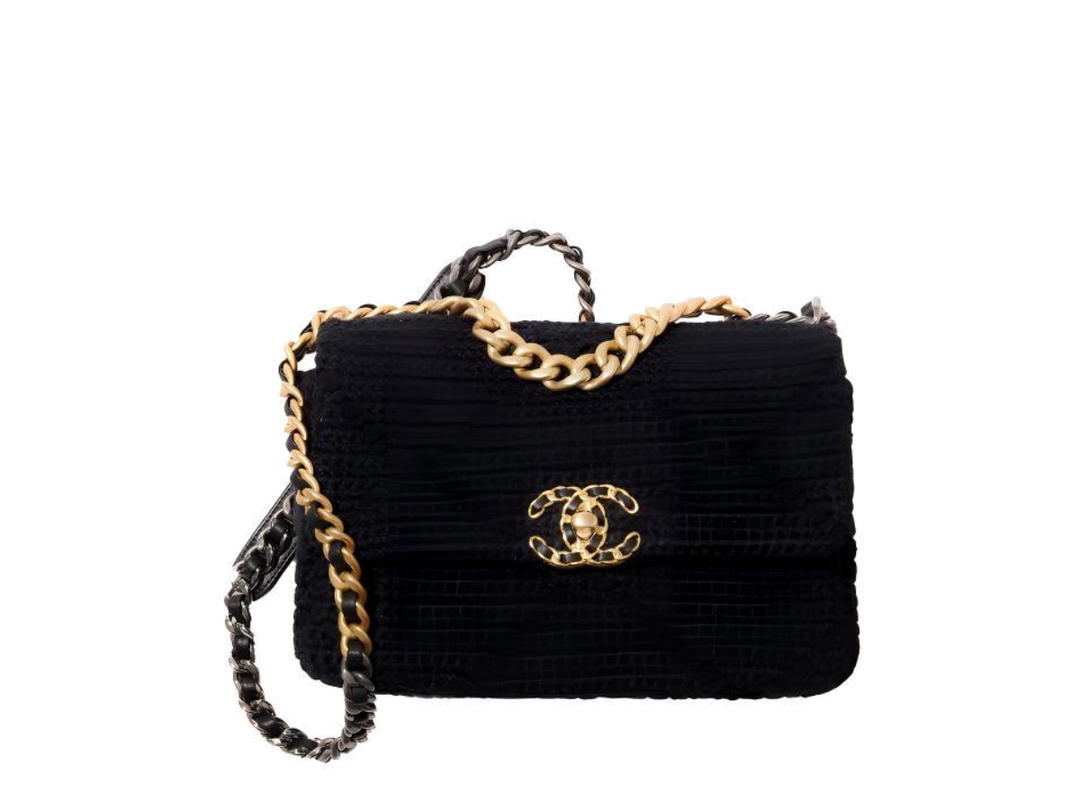 Chanel Chanel 19 Flap Bag Crochet Black