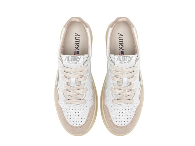 Autry Autry Medalist Low Sneakers In Leather White Beige Suede Beige (W) - view 3