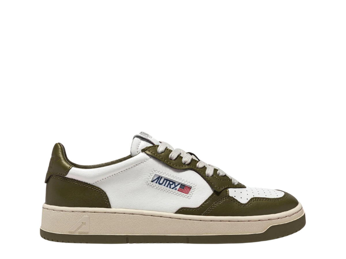 Autry Autry Medalist Low Sneakers In Two-tone Leather Color White And Oliva