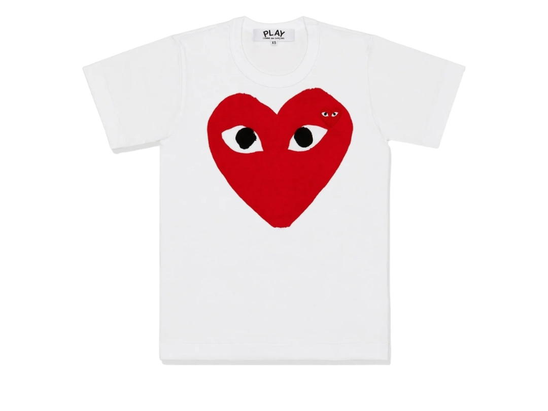 Comme des Garcons Comme des Garcons Play Printed Red Heart T-Shirt With Red Emblem White