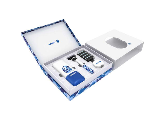 Bape Bape x Gillette Limited Edition Razor (Large Box Set, 4 Spare Razors) - view 2