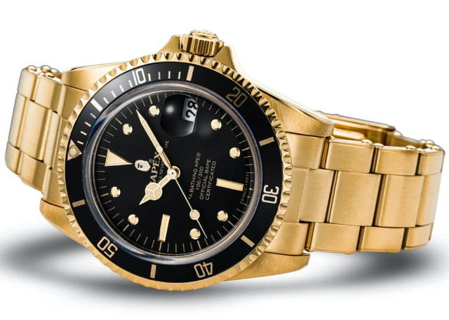 Bape Bape Type 1 Bapex Watch Gold Black - view 2