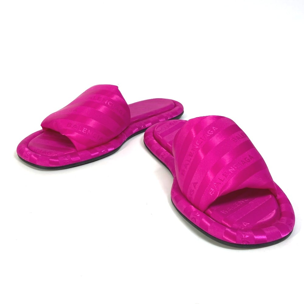 Balenciaga BALENCIAGA 500579 shoes town sandals logo Flat petanko Sandals Satin pink