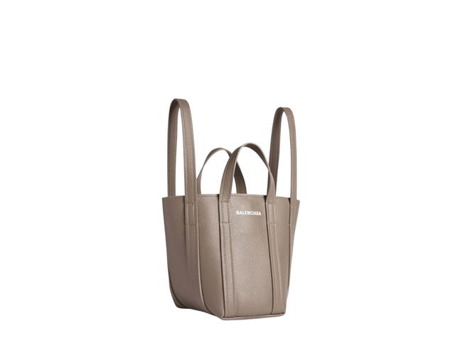 Balenciaga Balenciaga Everyday 2.0 XS North-South Shoulder Tote Bag In Grained Calfskin Beige - view 2