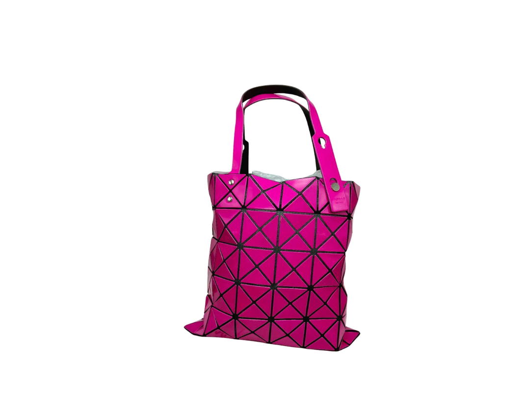 Issey Miyake Issey Miyake Baobao Issey Miyake Handbag Dark Pink