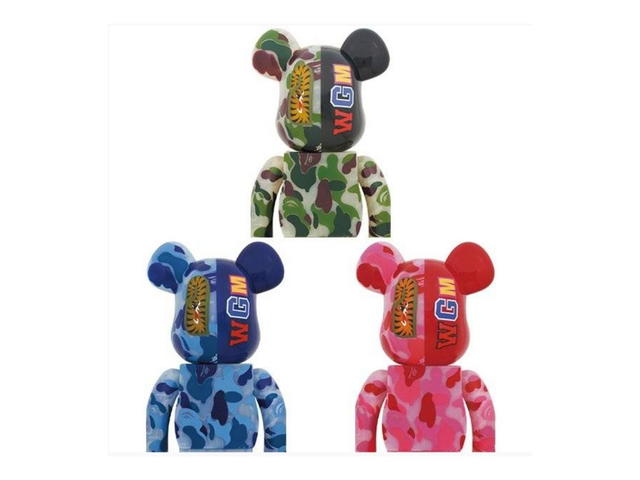 Medicom Toy BE@RBRICK BAPE CLEAR CAMO SHARK Green,Blue,Pink set 1000% - view 2