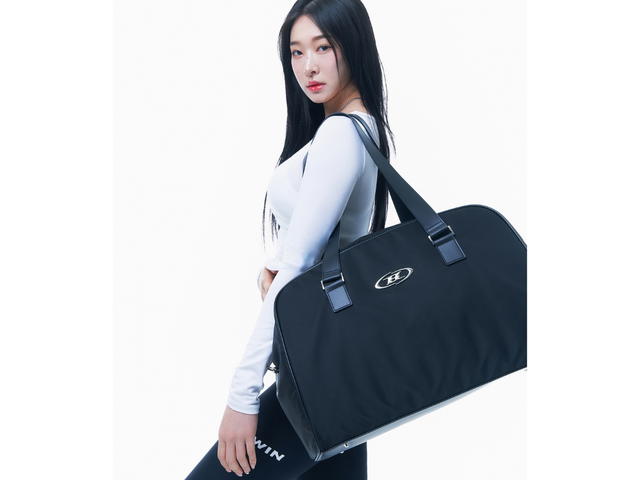 Borntowin Borntowin Big Chrome B Shoulder Bag Black - view 2
