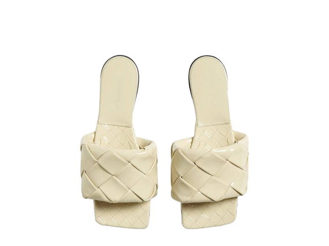 Bottega Veneta Bottega Veneta Lido Flat Sandal In Lambskin Leather Butter - view 2