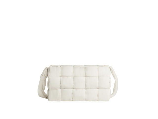Bottega Veneta Bottega Veneta Maxi Padded Tech Cassette In Intreccio Nylon With Silver Finish Hardware White - view 1