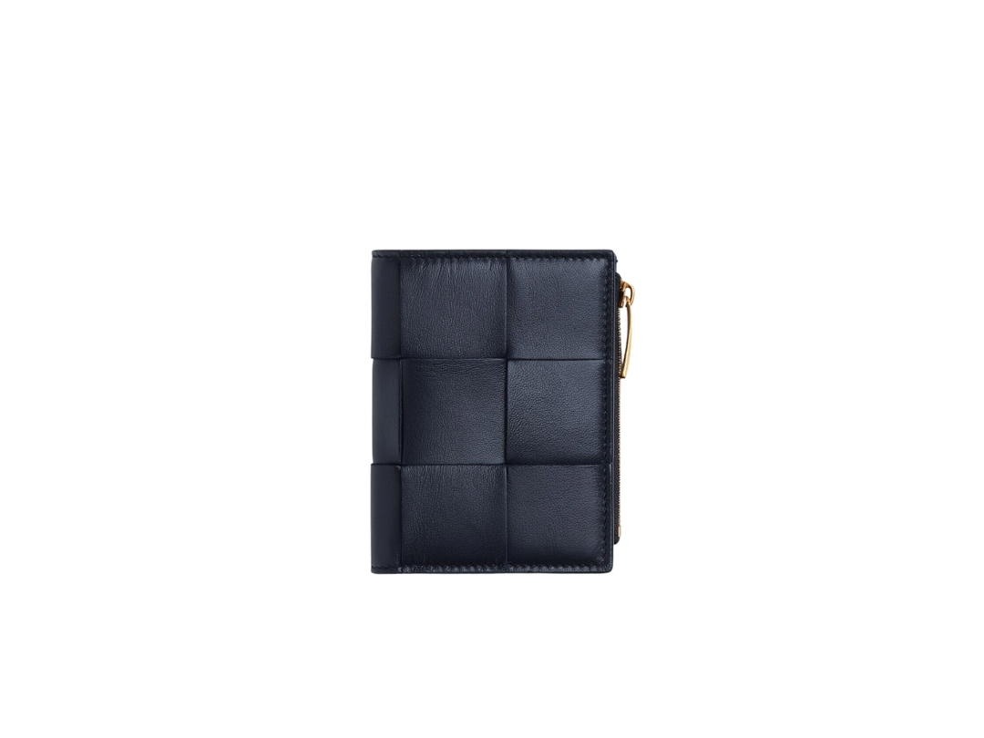 Bottega Veneta Bottega Veneta Small Cassette Bi-Fold Zip Wallet In Calfskin Intreccio Leather With Gold Finish Space
