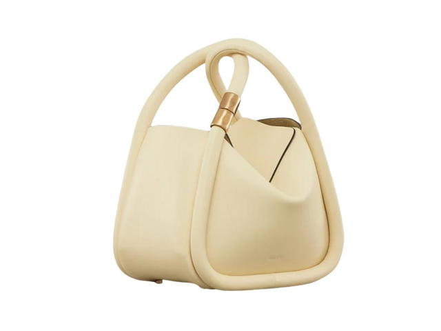 Boyy Boyy Wonton 25 In Smooth Calfskin Leather With Gold Metal Corn Chower - view 2