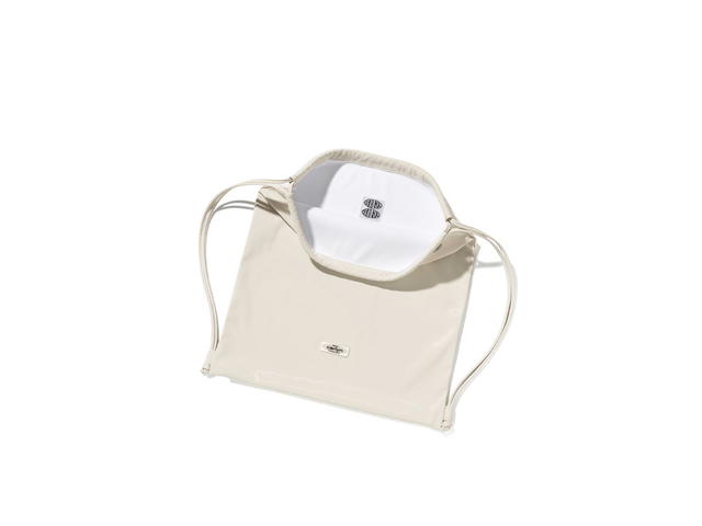 Carlyn Carlyn Babe Backpack In Artificial Leather Glossy Ivory - view 4