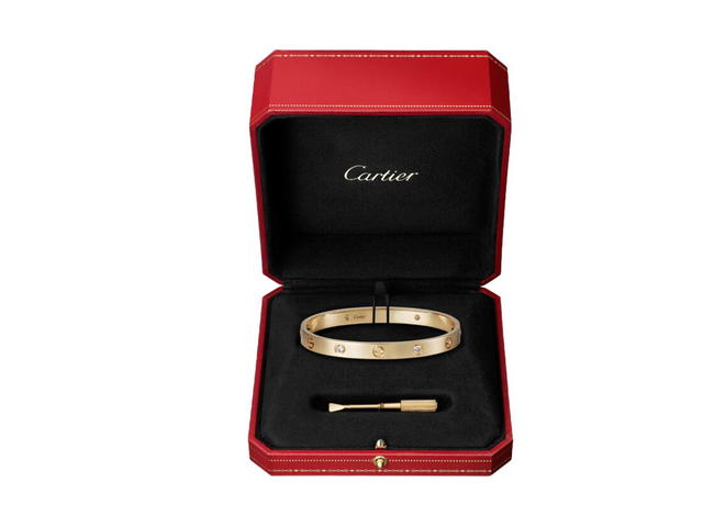 Cartier Cartier Love Bracelet With 4 Diamonds In Yellow Gold - view 3