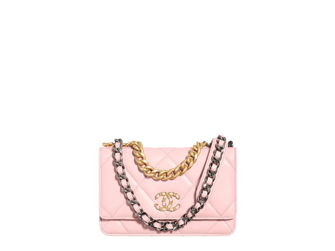 Chanel Chanel 19 Wallet On Chain