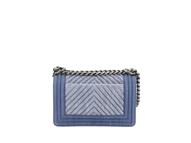 Chanel Chanel Boy Chanel Flap Bag - view 3