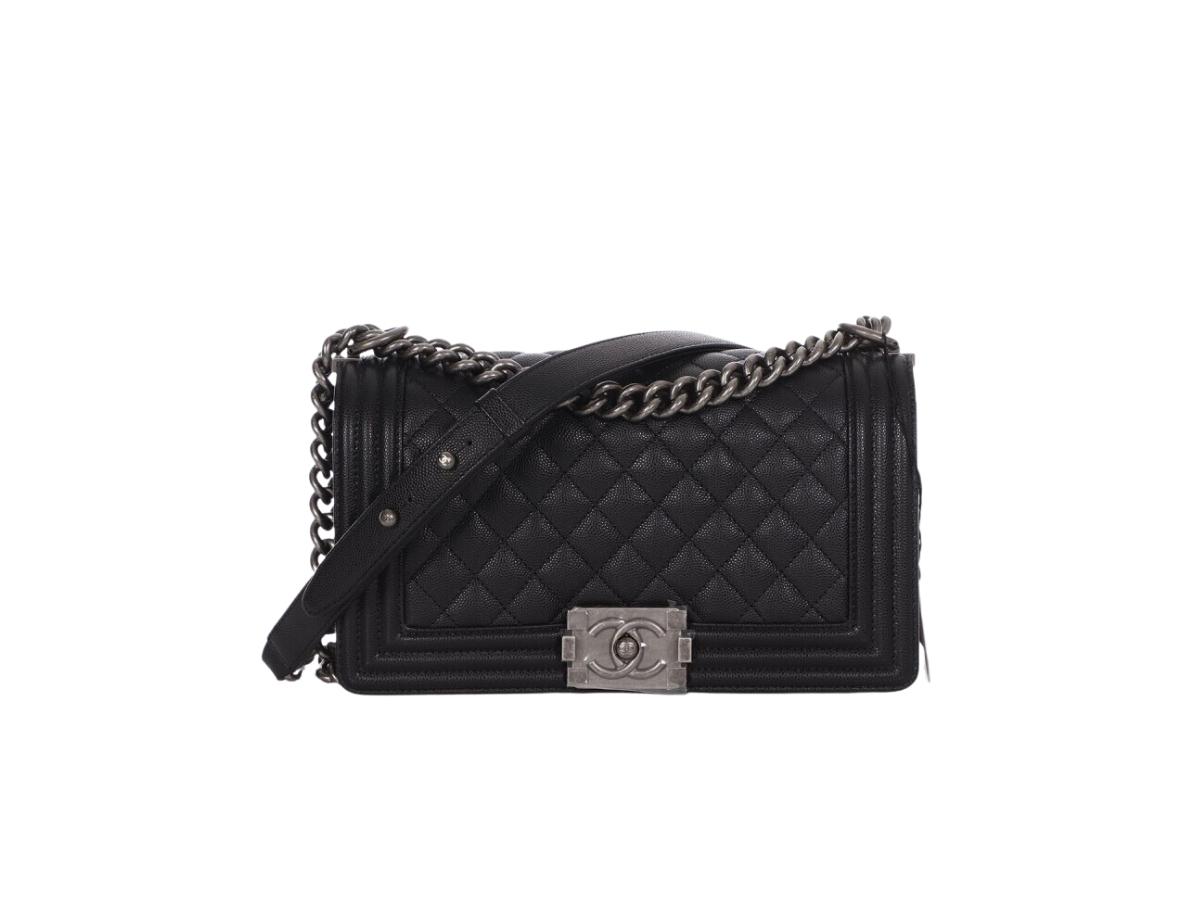 Chanel Chanel Boy Chanel Medium Handbag