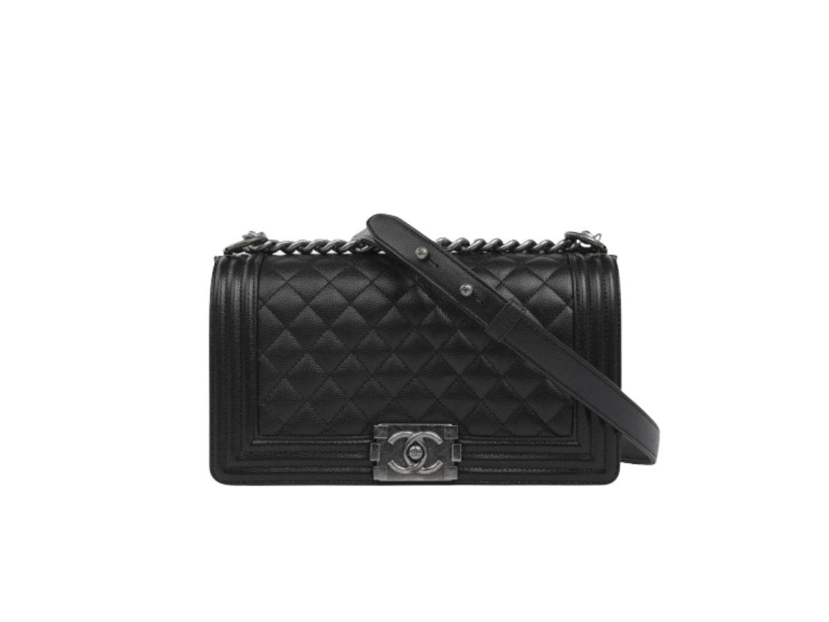 Chanel Chanel Boy Chanel Medium Handbag