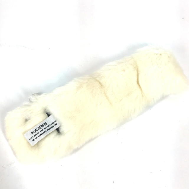 Chanel CHANEL Bracelet CC CC Mark Fur Faux Pearl Accessories Bangle fur White/Black - view 5