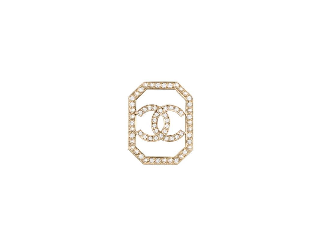 Chanel Chanel Brooch In Metal Glass Pearls Strass With Gold Pearly White And CrystalAnd