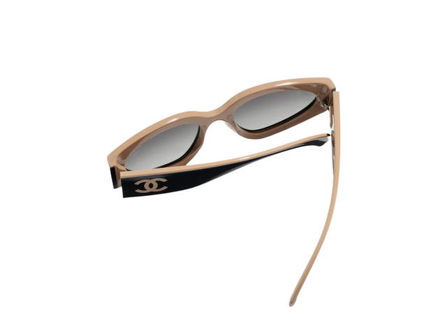 Chanel Chanel Cat Eye Sunglasses In Black Beige Nylon Fibre With Light Grey Polarized Lenses (Ref.6056-C534-M3) - view 4