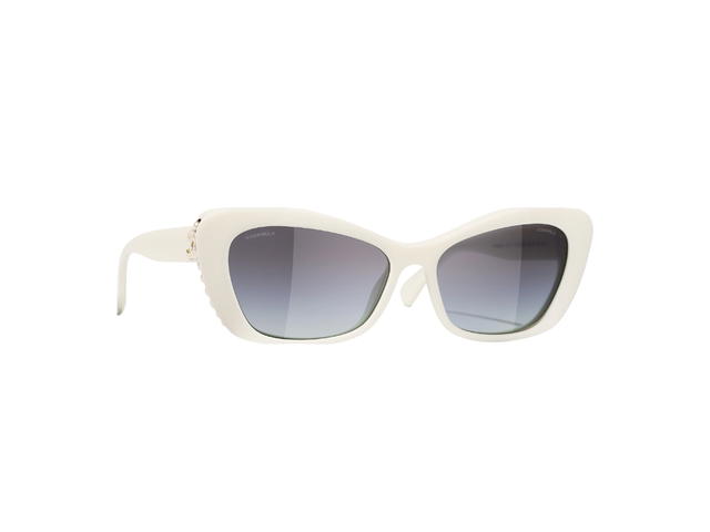 Chanel Chanel Cat Eye Sunglasses In White Acetate Frame-Glass Pearls With Gray Gradient Lenses - view 2