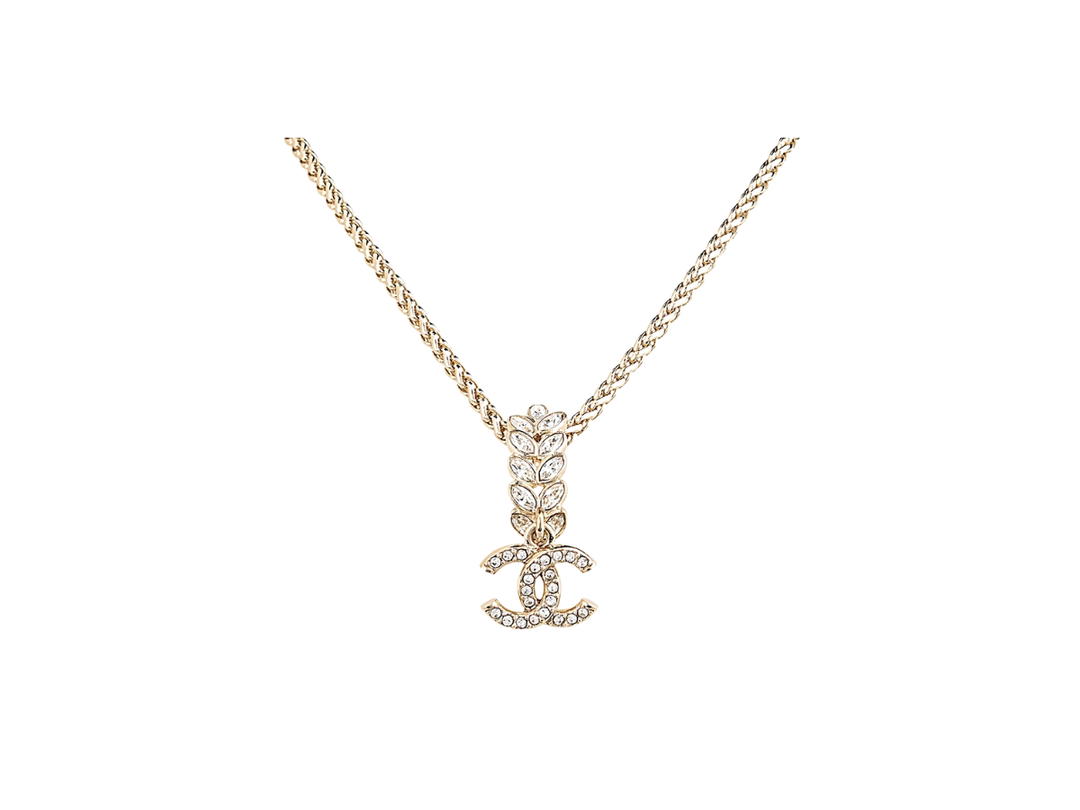 Chanel Chanel CC Logo Metal Inlaid Rhinestone Leaf Buckle Necklace In Gold With Crystals