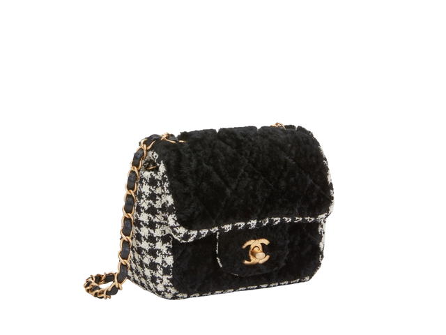 Chanel Chanel Classic Flap Bag - view 3