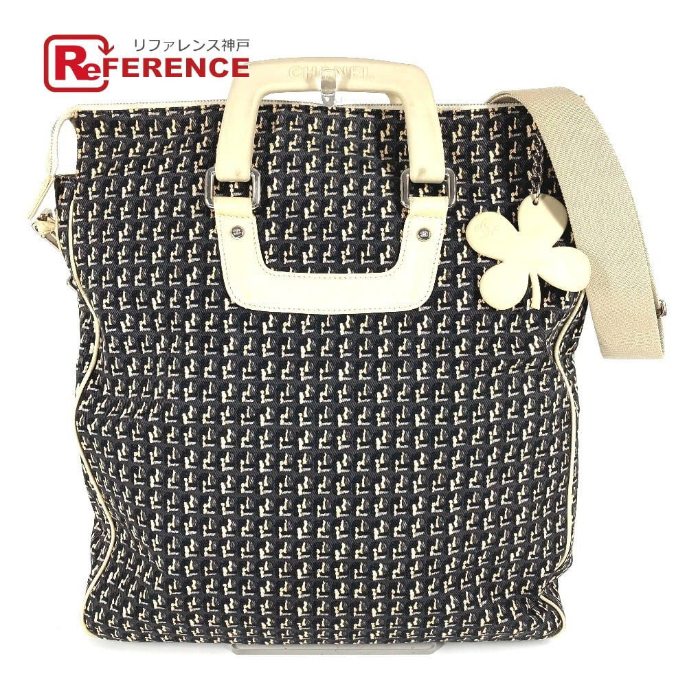 Chanel CHANEL Clover logo 2-way bag Handbag Vertical Tote Crossbody Shoulder Bag