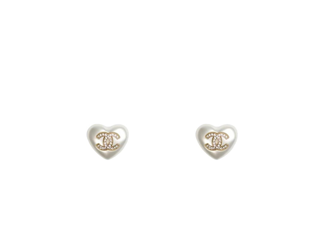 Chanel Chanel Earrings In Pearl Heart Shape Metal Resin Strass & Gold Hardware Pearly White