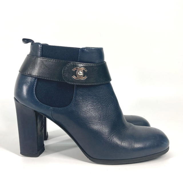 Chanel CHANEL G29293 short boots shoes heels CC CC Mark turn lock boots Leather Navy - view 5