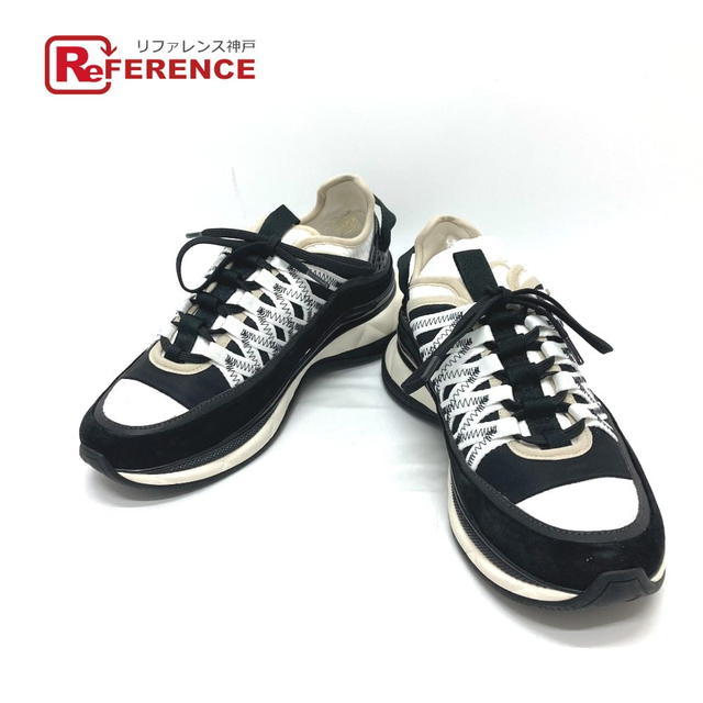 Chanel CHANEL G46260 25C Spindle CC Mark Fabric Sneakers Shoes suede Black/White - view 1