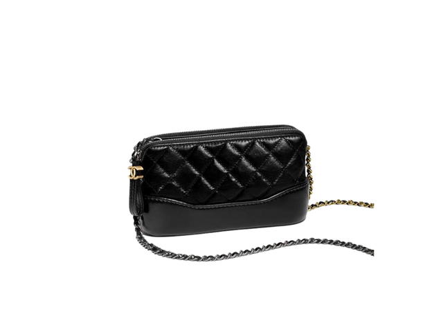 Chanel Chanel Gabrielle Clutch With Chain - view 2
