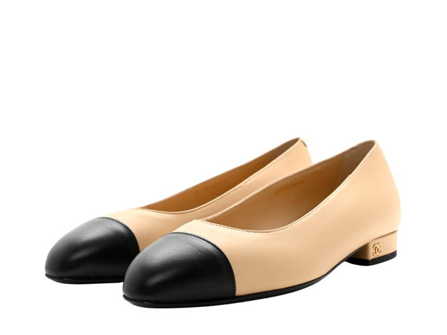 Chanel Chanel Lambskin Cap Toe CC Uniform Ballerina Flats Beige Black (W) - view 3