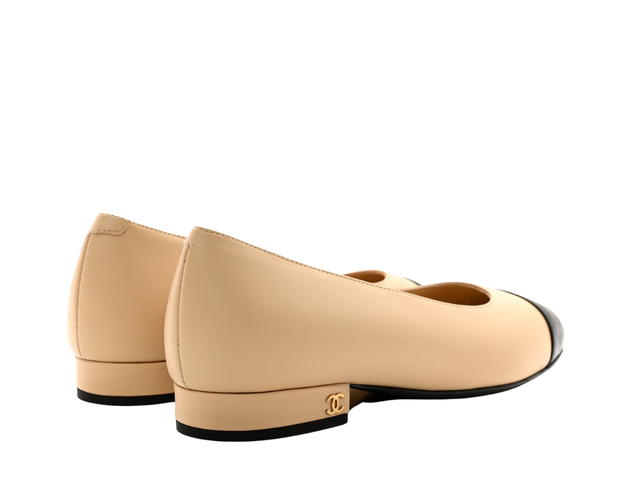 Chanel Chanel Lambskin Cap Toe CC Uniform Ballerina Flats Beige Black (W) - view 4