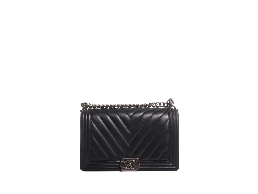 Chanel Chanel Boy Chanel Medium Handbag