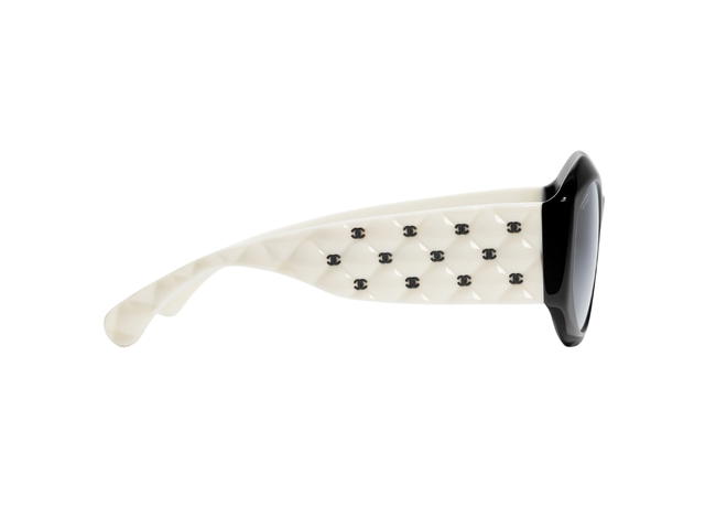 Chanel Chanel Oval Sunglasses In Black-White Acetate Frame With Mirror Lenses - view 3