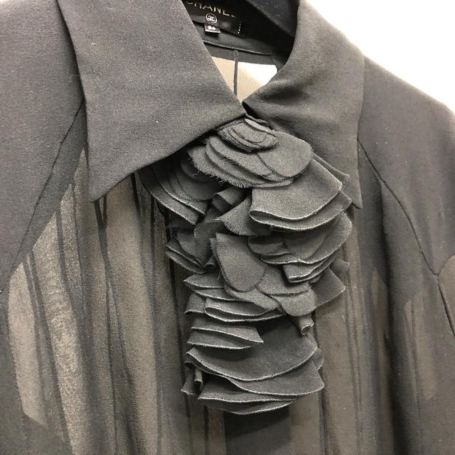 Chanel CHANEL P55115 See-through Camellia Brooch Blouses See-through blouse - view 4