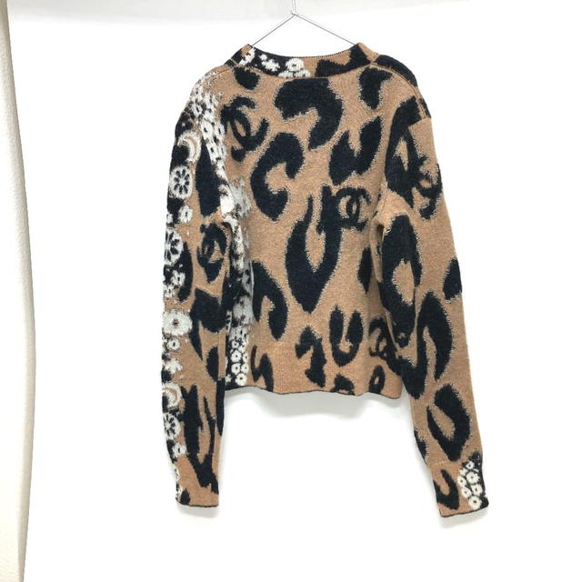 Chanel CHANEL P75361 23A CC Mark Leopard Knitted Long Sleeve sweater Cashmere Unused - view 3