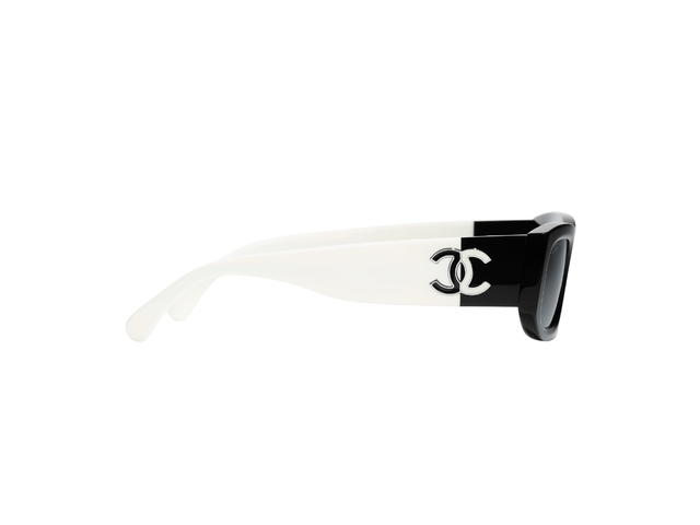 Chanel Chanel Rectangle Sunglasses In Acetate Black And White With Dark Grey Polarized Lenses (Ref.5525-1656-T8) - view 3