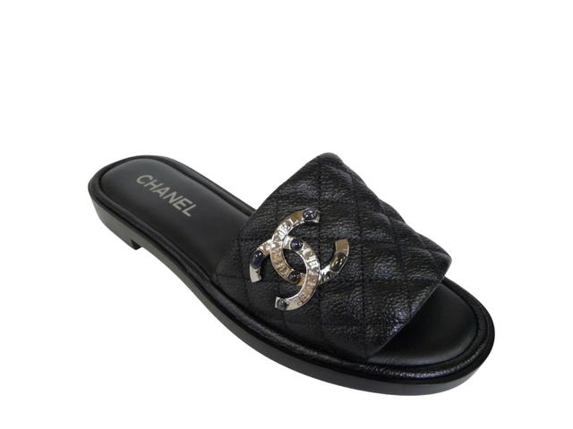 Chanel Chanel Sandals In Shiny Goatskin and Metal Black - view 1