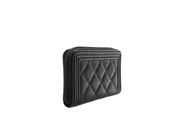 Chanel Chanel Boy Chanel Small Zipped Wallet - view 2