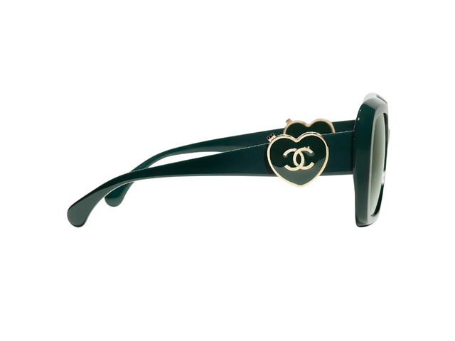 Chanel Chanel Square Sunglasses In Green Acetate Frame-Green Heart CC Logo-Mirror Pocket With Mirror Lenses - view 3