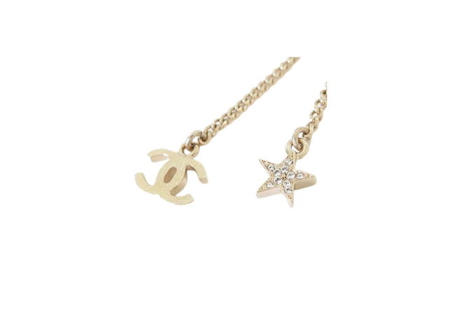 Chanel Chanel Star Necklace In Pendant Light Gold - view 2