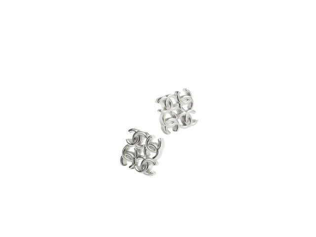 Chanel Chanel Stud Earrings In Metal Silver - view 2