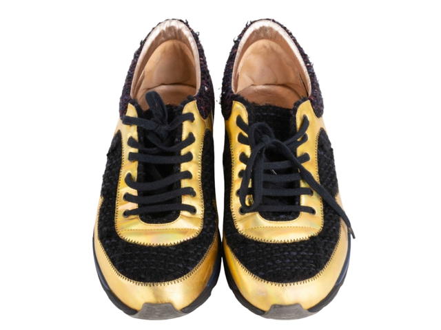 Chanel Chanel Tweed Low Top Gold Leather Black - view 2