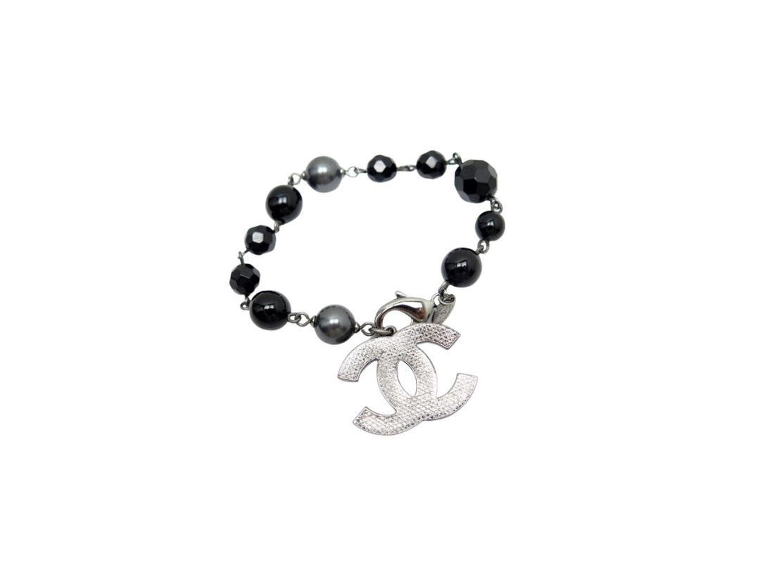 Chanel Chanel CC Logo Perles Charm Black