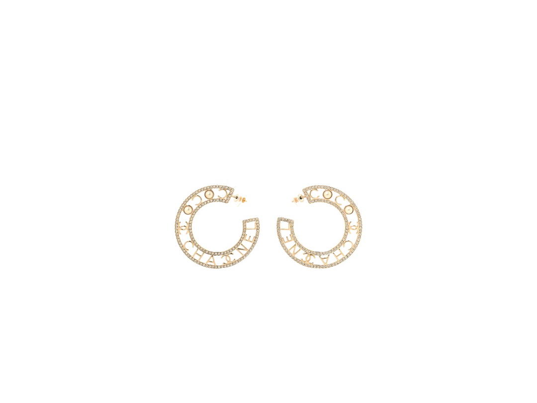 Chanel Chanel Bow-tiful CC Hoop Earrings In Crystal Pearl With Gold Hardware