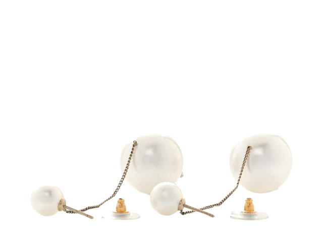 Chanel Chanel Pearl CC Chain Drop Earrings In Metal With Gold Hardware White - view 2